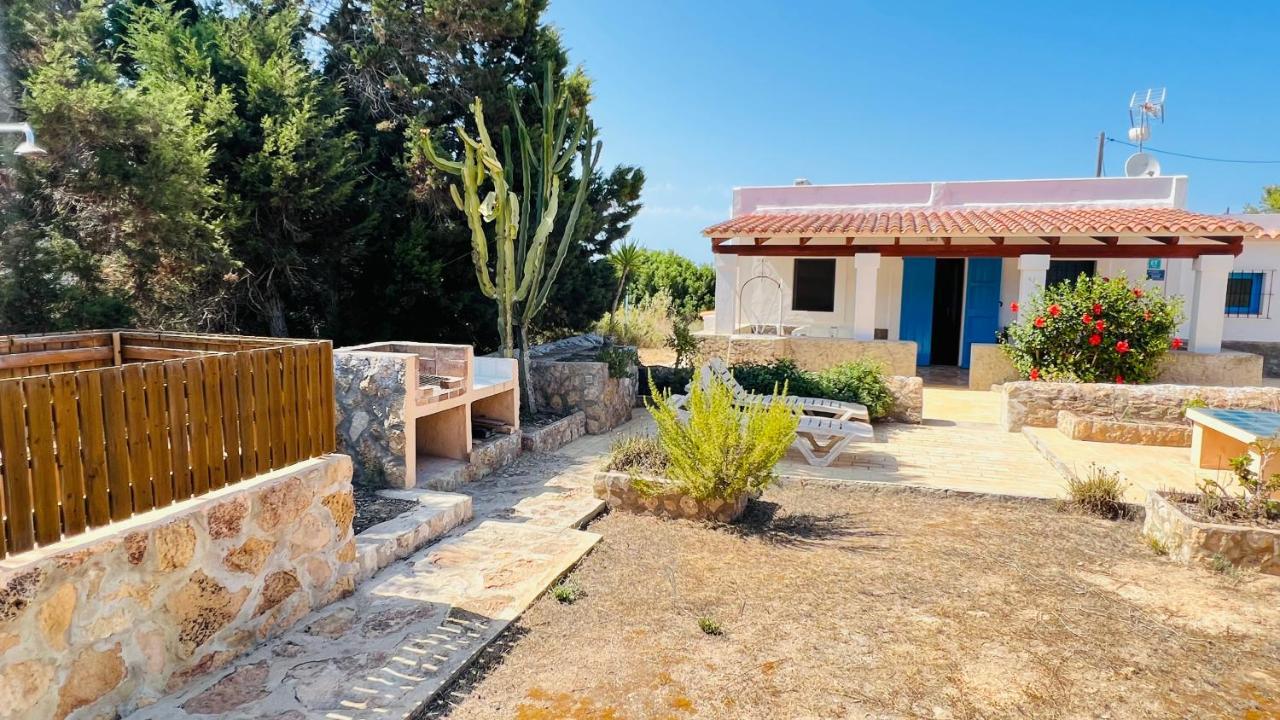 Casa Vicent Campanitx Es Pujols Villa Exterior photo